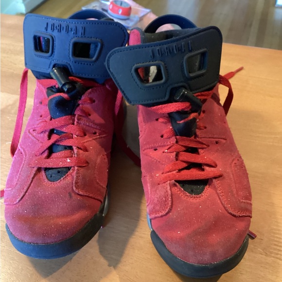 Air Jordan 6 Retro GS Toro Bravo Shoes - Picture 3 of 5